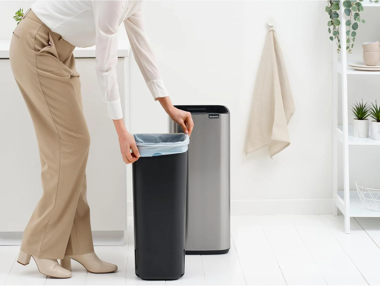 Brabantia Bo Step-On 8 Gallon Trash Can – FPP Matte Steel – LOCAL UPPER EAST SIDE DELIVERY ONLY (Copy) (Copy) - Image 6