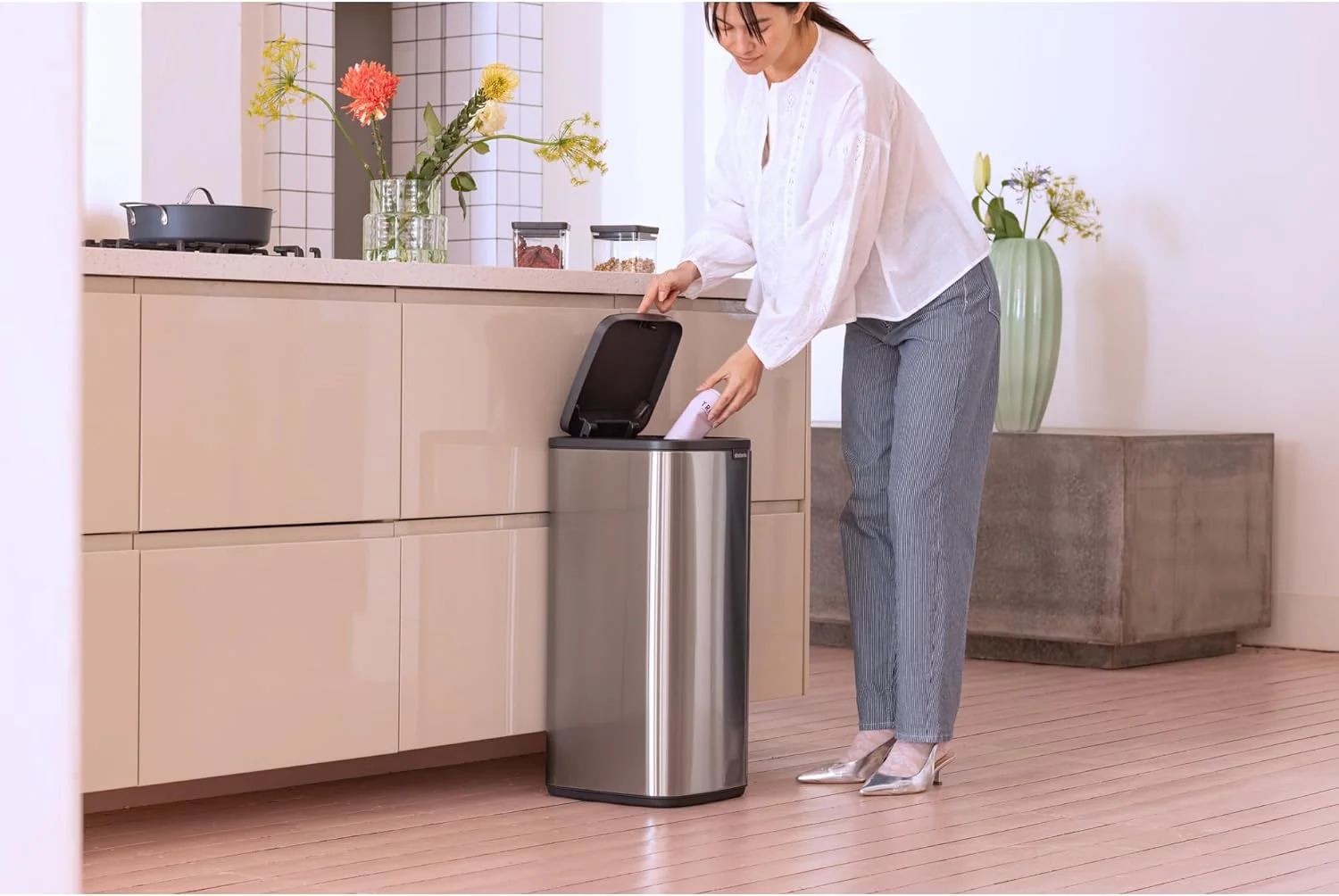 Brabantia Bo Step-On 8 Gallon Trash Can – FPP Matte Steel – LOCAL UPPER EAST SIDE DELIVERY ONLY (Copy) (Copy) - Image 7