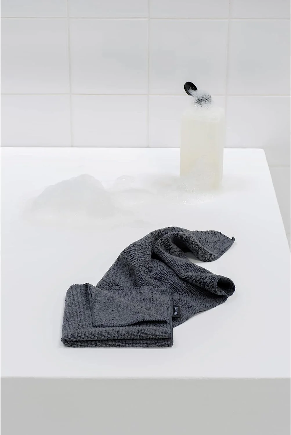 Brabantia Microfiber Cleaning Cloths  2 Pack – Dark Grey - Image 3