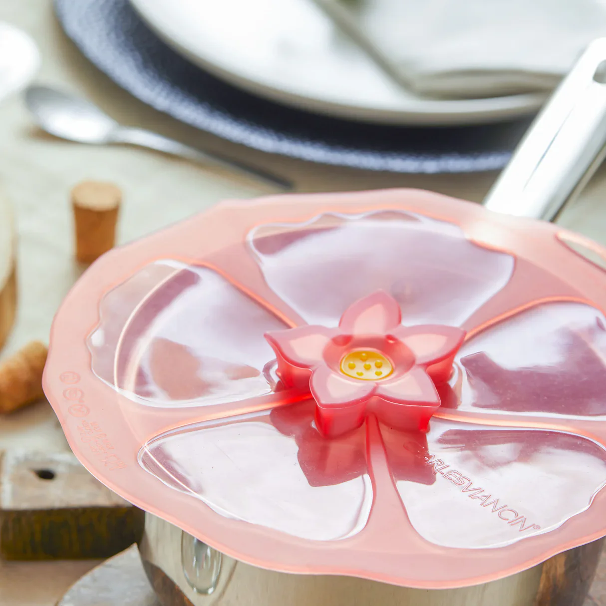 Charles Viancin High Heat Silicone Cooking & Storage Lid – Hibiscus – 9" - Image 3