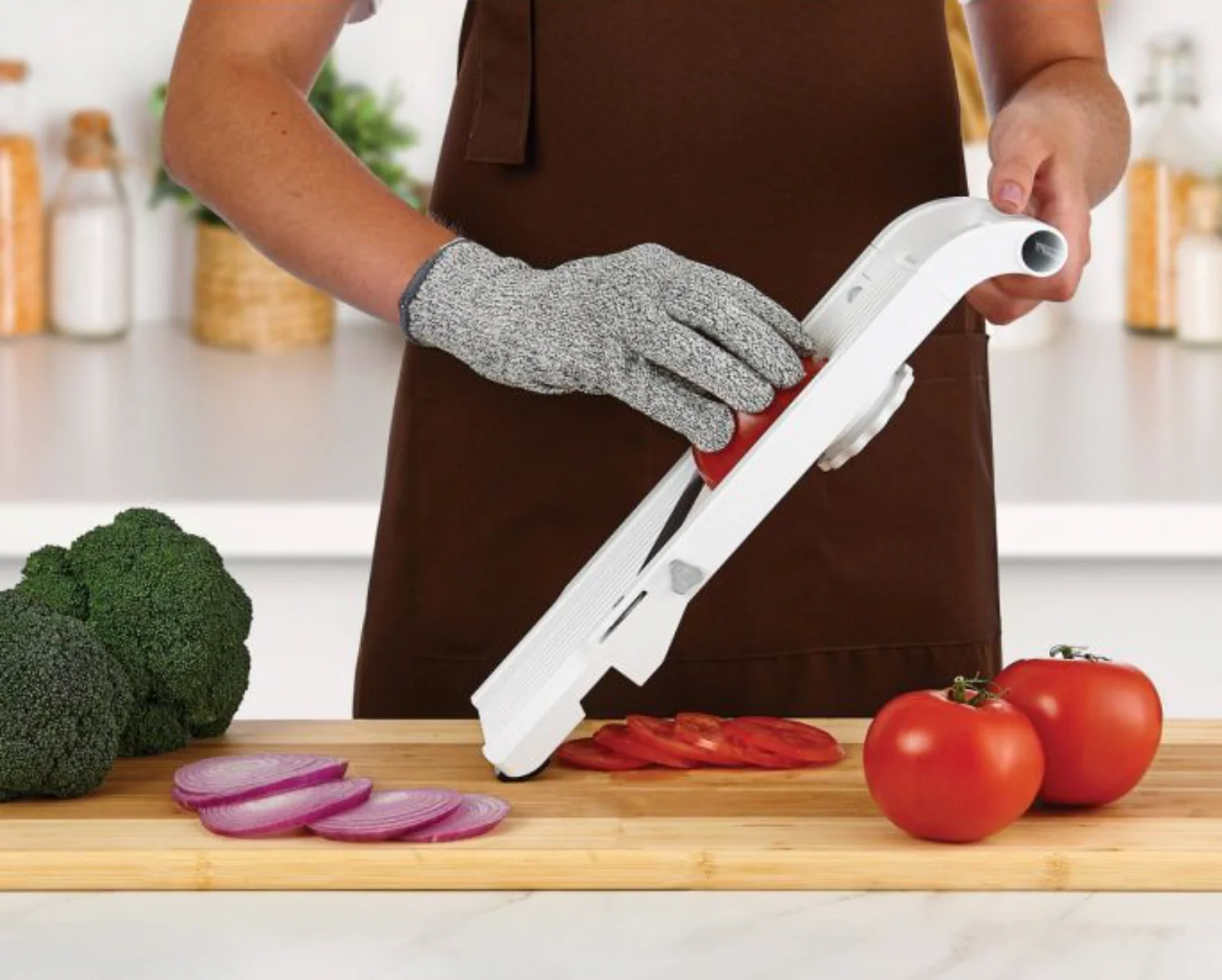 Cutlery Pro Mesh Cutting Gloves – Medium - Image 5