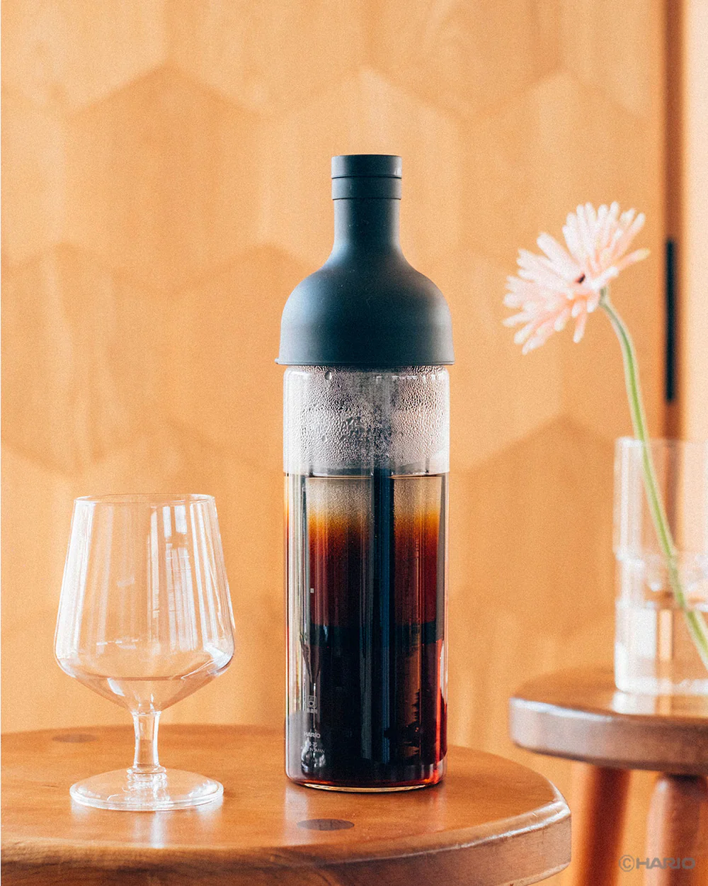 Hario Cold Brew Coffee Wine Bottle – 5 Cups - Image 4