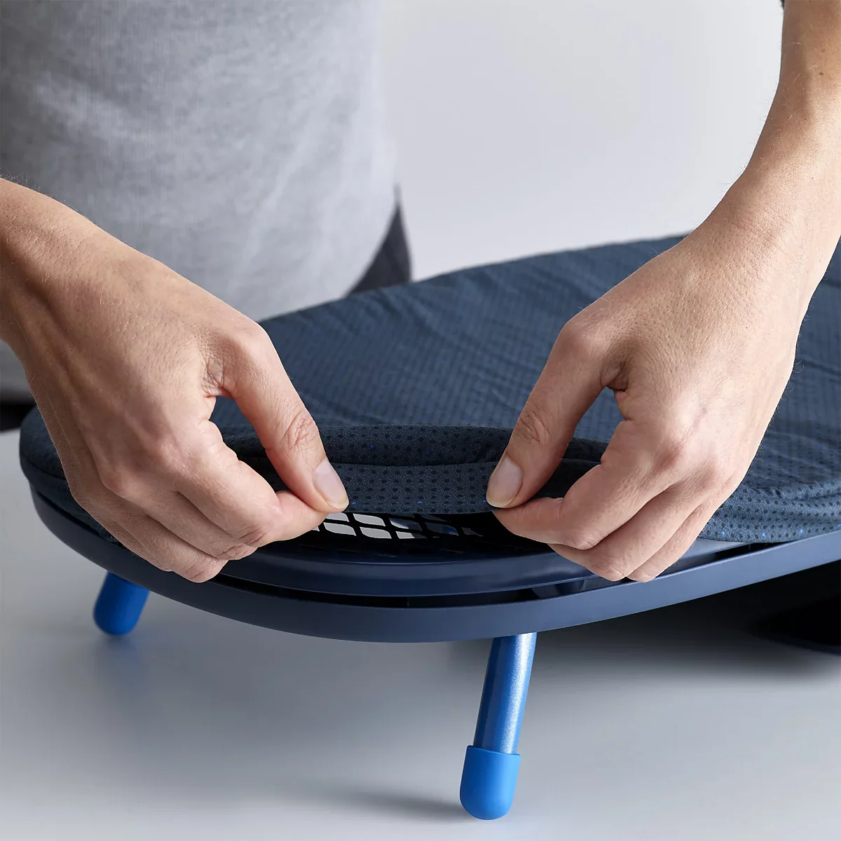 Joseph Joseph Pocket Folding Table-Top Ironing Board – 13" x 18" - Image 4