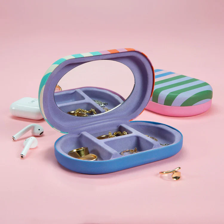 Kikkerland Inkerie Travel Jewelry Case - Image 2