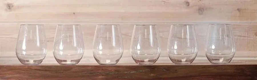 Merritt Tritan Clear Plastic Stemless Wine Glass – 19oz - Image 2