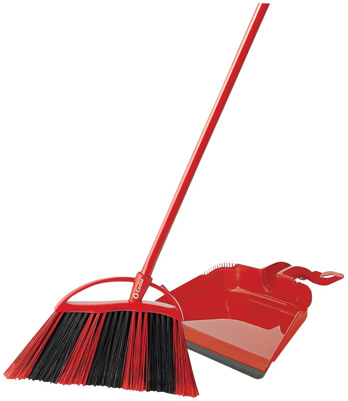 O-Cedar PowerCorner Angle Broom with Step-On Dust Pan & Steel Handle – 57" - Image 2