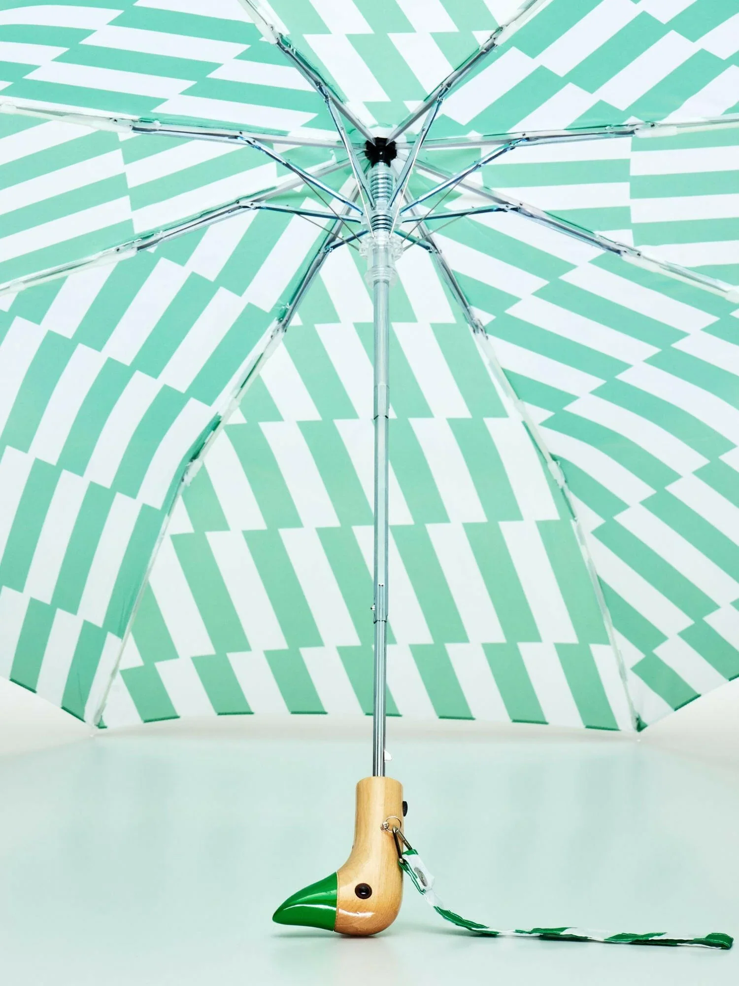 Original Duckhead Auto-Open Eco-Friendly Umbrella – Kelly Bars - Image 6