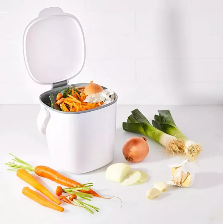 OXO Easy Clean Compost Bin – 0.75 Gallon – White - Image 4