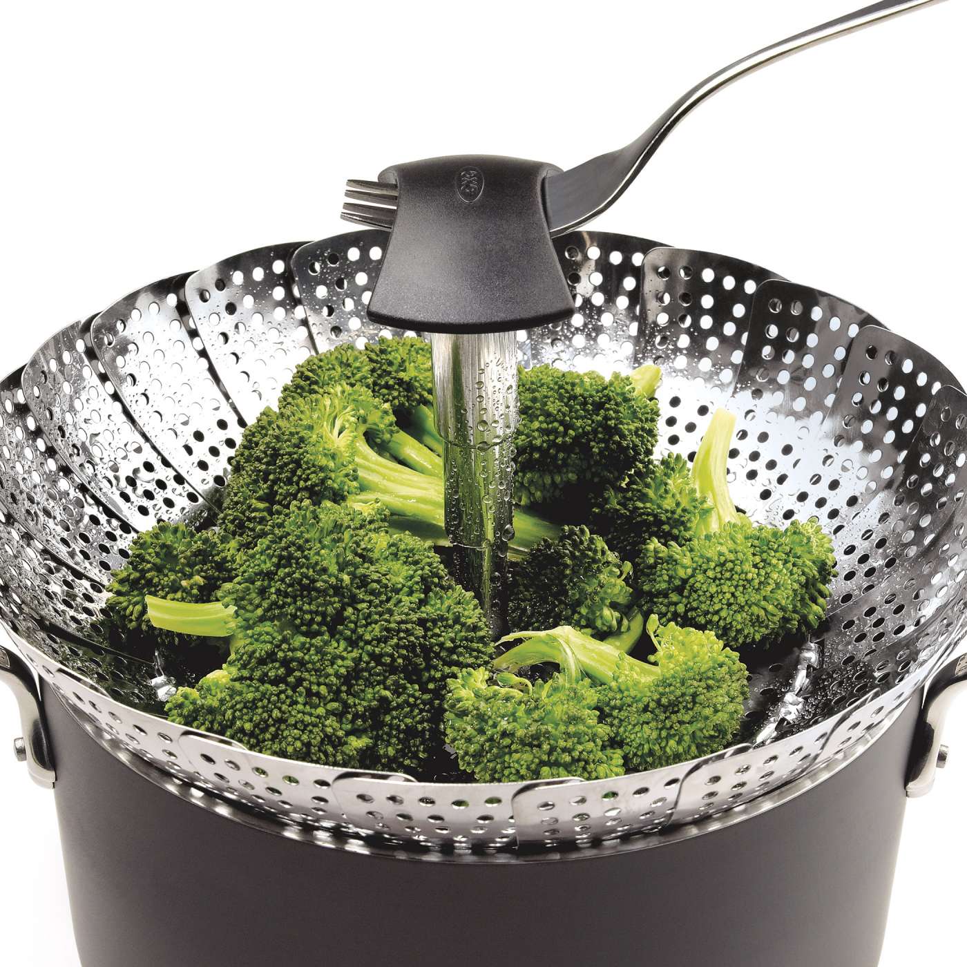 OXO Steamer with Extendable Handle - Image 3