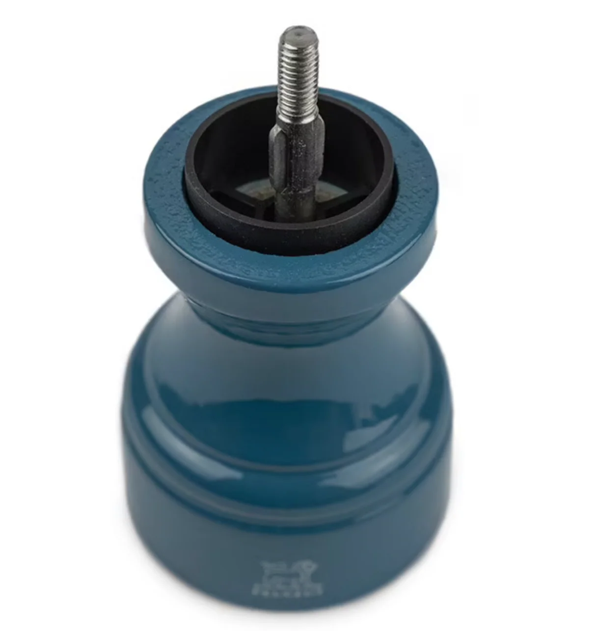 Peugeot Bistro Manual Gloss Painted Wood Pepper Mill – Pacific Blue – 4" - Image 2