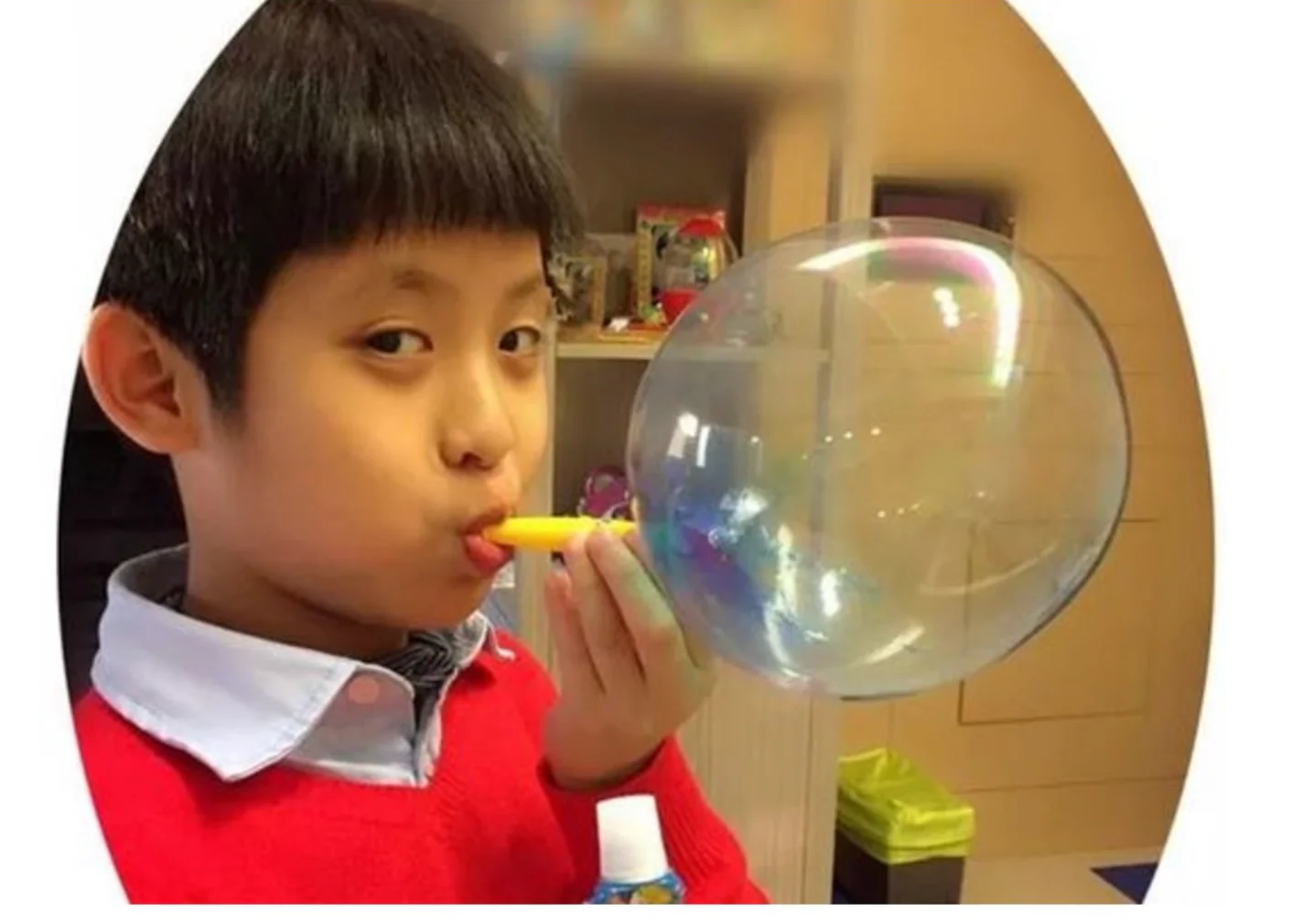 Plastic Blowing Bubbles - Image 4