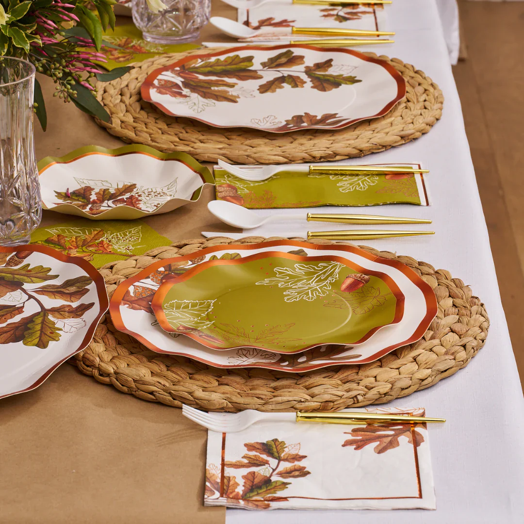 Sophistiplate Wavy Paper Appetizer/Dessert Plates – Acorn and Oak – 8pk - Image 4