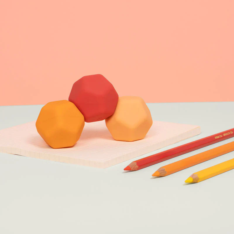Speks - Odds Silicone Fidget Magnets Balls – Orange Planes – Set of 3 - Image 3