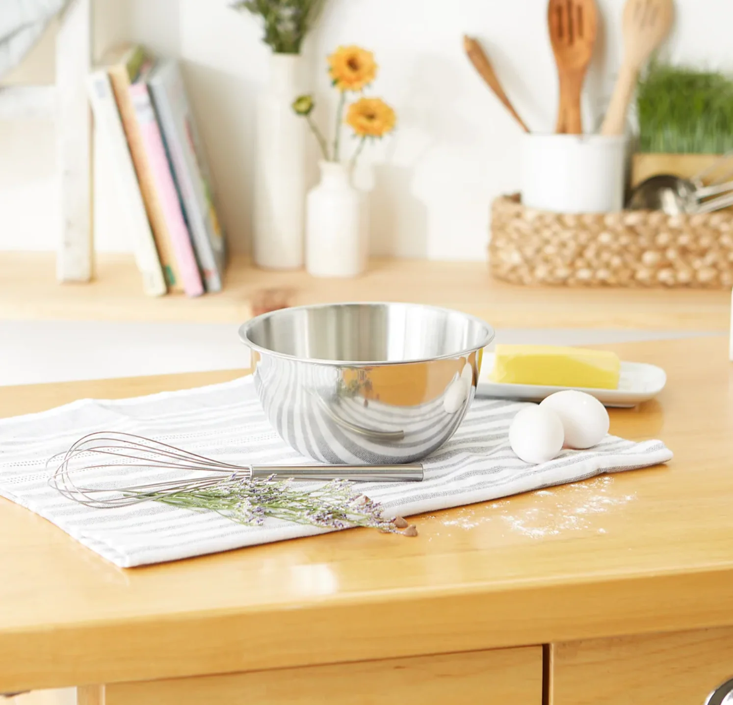 Stainless Steel Mixing – 2 qt - Image 3