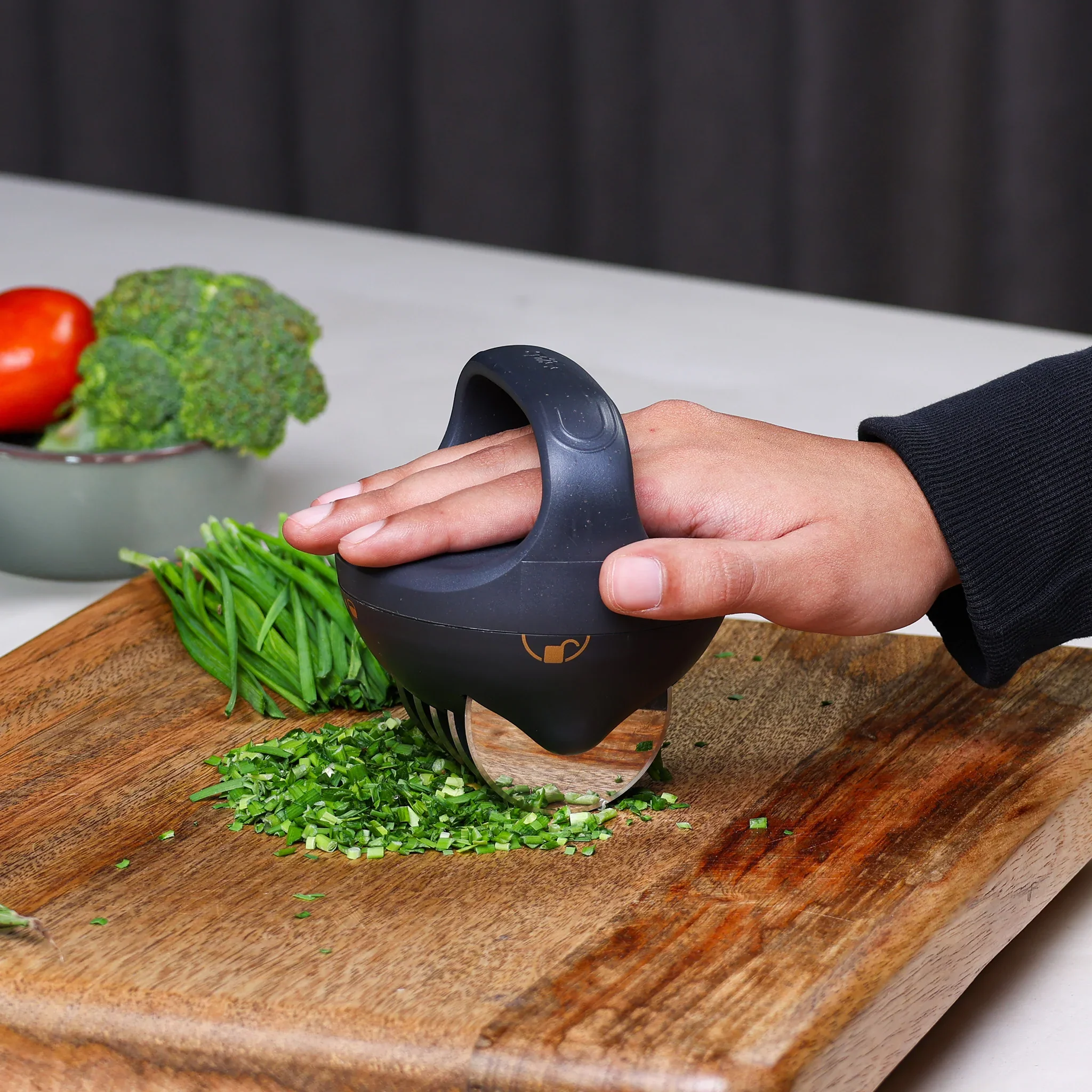 Zyliss Fast Cut Herb Mincer Tool - Image 2